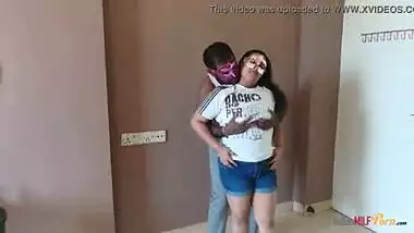 Horny Indian Bhabhi Desperate For Quick Sex Licking Her Hubby Making His Mood To Have Sex