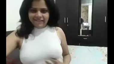 Punjabi bhabhi Jamuna’s nipple pokies webcam chat