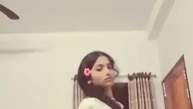 Cute girlfriend exposing nude big boobs viral selfie