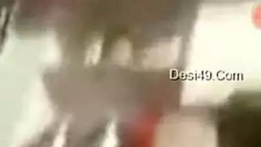 Man loves Indian aunty and asks her to takes dress off and show all
