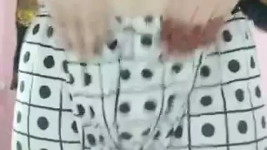 Newly married desi nude lady shows her milky boobs