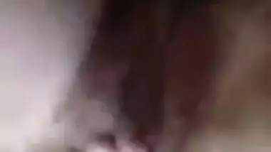 Horny Desi woman fingers XXX twat on cam showing need in proper sex