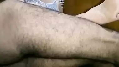 Raat Ko Bade Bhai Jaag Gye Bhabhi Ki Chut Maar Rha Tha Dever