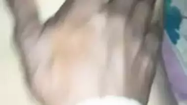 Desi XXX wife shows off naked body and fools around lying on her back