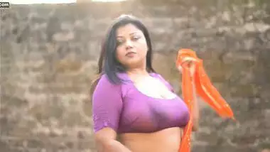 Big Boobs Indian Stepmom Teased Me in Kitchen & I Fucked Her in Bedroom