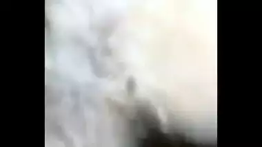 Close-up porn video lets spectators see Desi woman's pussy better