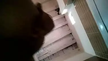 Shameless desi girl spreading ass in bath