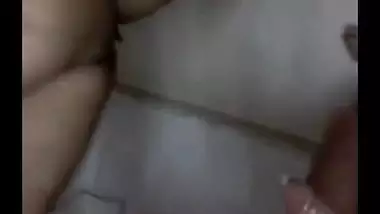 Gaziabad slim aunty hardcore sex with hubby’s friend