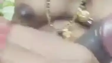 Desi girl is captured on camera with boyfriend's XXX tool in her mouth