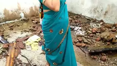[ Indian Hard Porn ] Desi village aunty outdoor fucking with young devar