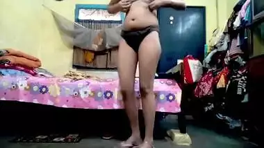 Call of sex partner is the best thing for Indian girl making her strip