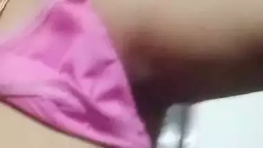 Tamil chubby wife boobs showing for secret lover viral MMS