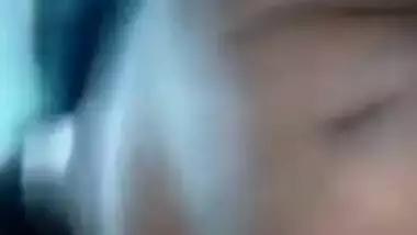 Desi college teen girl touches her own XXX body parts in MMS footage