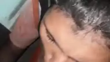 Amateur XXX actress gives a quick blowjob to her Desi lover on camera