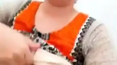 Beautiful Paki Office Girl Getting Horny on Night Sift So She Started Enjoying wid BF Part 1