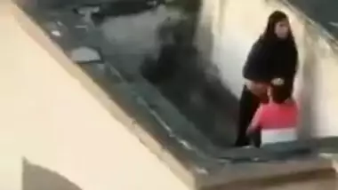 Peeping Tom makes XXX video of horny dude licking Desi gal's pussy