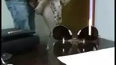 Cheating white slut boss quick fuck with a Desi servant guy before her hubby return
