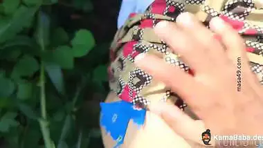 Laborer sucks a rich farmer’s dick in the outdoor sex video