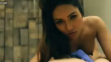 Mujhe G Chahiye (2020) UNRATED 720p HEVC HDRip Nuefliks Hindi Short Film