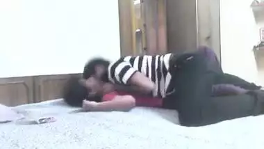 Guy kisses Desi teen's lips in the morning and wants XXX continuation