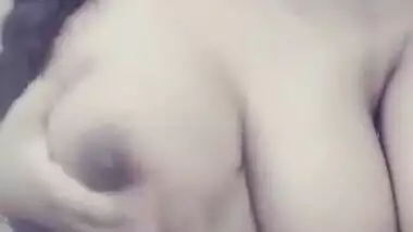 Indian sex diva takes off sari to show jugs and trimmed XXX pussy
