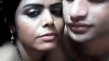 Indian love kisses her sex partner who films a XXX movie about their life