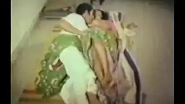 Desi aunty with big boobs xxx porn house wife saree sex with neighbor