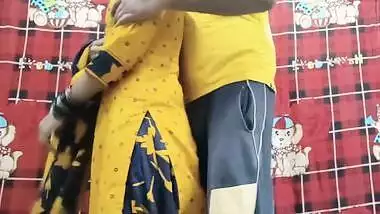 Landlord will give the Desi tenant a discount in favor of XXX sesh