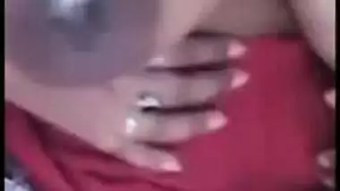 Desi gal with pretty face shows off her awesome XXX tits on cam