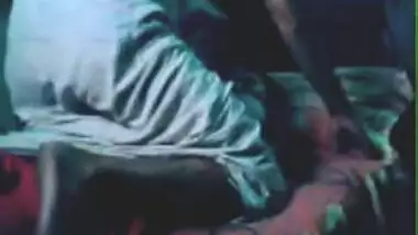 Indian Hot Typical Bangali Babe N Lungwal Guy Masti Homemadeq MMS - Wowmoyback