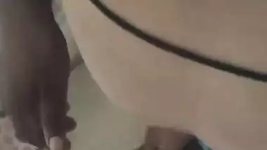 Dehati sex of a Sali sucking her Jija’s dick in the bathroom