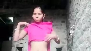 Today Exclusive- Village Wife Record Her Nude Video For Hubby