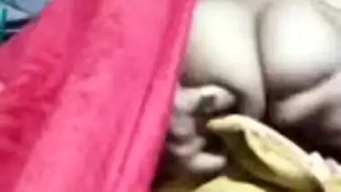 Spectators crave some porn and the pretty Desi lady flashes breasts