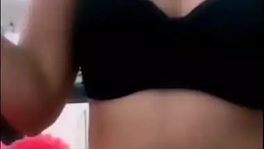 Famous TV Actress Misha Gaur Live Proposal & First Time Ever Showing her Cute Boobs