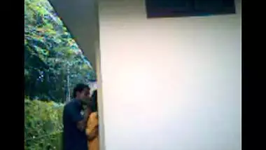 Hindi sex desi porn video of sexy Indian wife Chhavi with neighbor