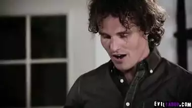 Sexy MILF India Summers and teen dauther Whitney Wright loves sharing things including a huge meaty dick and a tasty facial jizz.