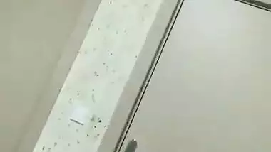 Amazing sexy shape call girl in hotel after fuck dressing recorded by BF