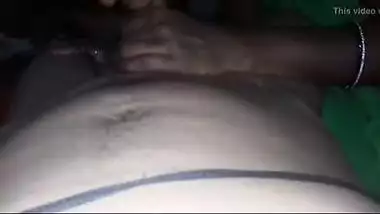 Tamil sex com video of a desi house wife satisfying her horny landlord