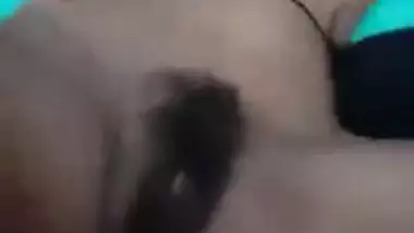 Desi takes clothes off for man who fingers her hairy XXX opening