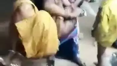 Indian women’s funny fight showing boobs and pussy to all women’s