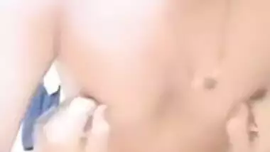 Man persuades young Desi girl to perform hot XXX fucking MMS show