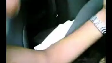 Desi Indian teen gal hardcore outdoor sex in car