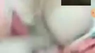 Horny porn creeper calls a Desi woman and jerks off talking with her