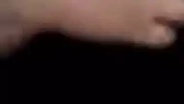 Today Exclusive -desi Bhabhi Showing Her Boobs And Pussy To Hubby On Vc