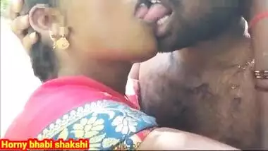 Desi horny girl was going to the forest and then calling her friend kissing and fucking