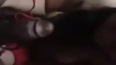 Skinny Desi XXX whore rocks out to the fullest in this MMS video