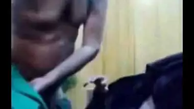 Hot MMS video of Desi doctor having XXX affair with pretty patient