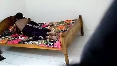 Desi escort girl making her first mms clip on demand