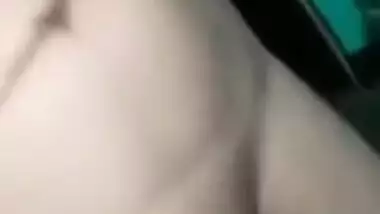 Slut has XXX fun in front of camera making a video for Desi boys