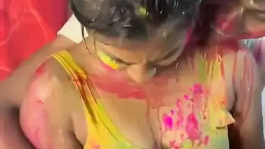 Hot romantic Holi celebration of big boob Bhabhi and Devar